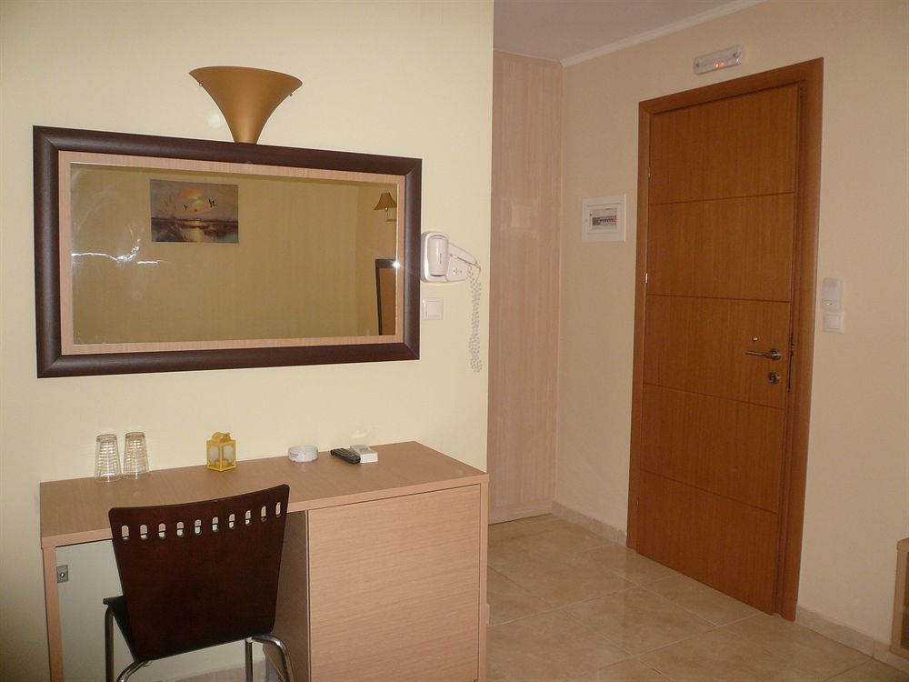 Hotel Avra Лигия Экстерьер фото